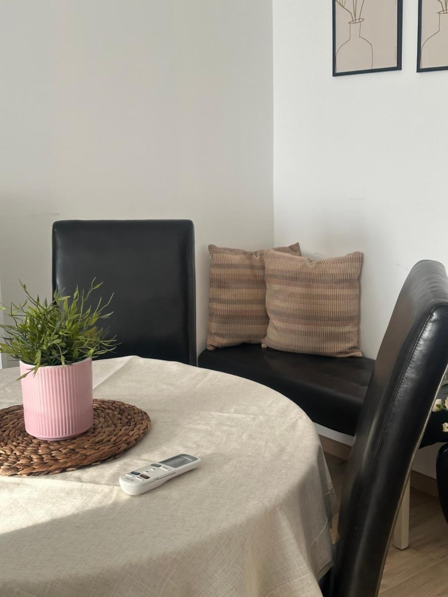 Essential Living Apartment Michal na Ostrove
